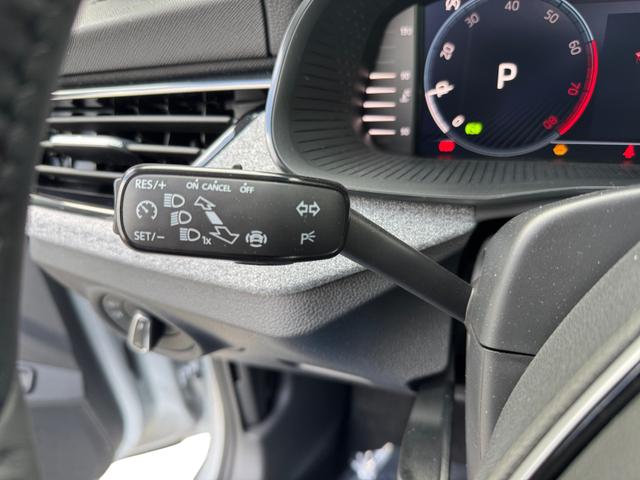 Skoda Kamiq 1,0 TSI Drive Plus DSG Kam ViCo 2xPDC SHZ Matrix SmLi 5JG 