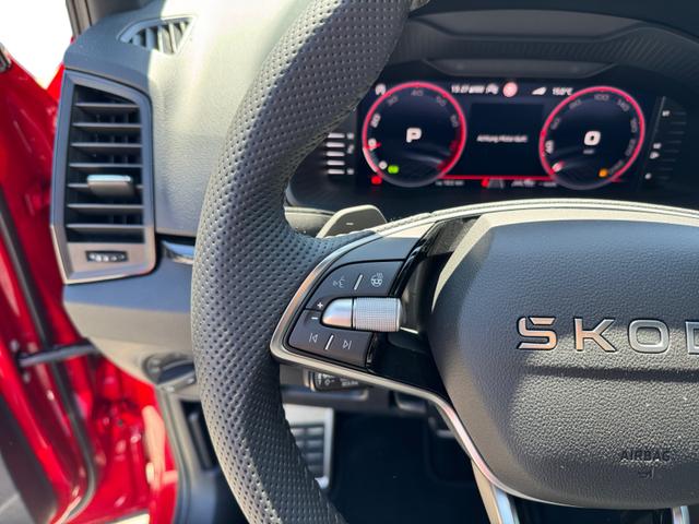 Skoda Karoq 1,5 TSI DSG Sportline 2ZKli ACC Cant 4xSHZ PDC Kam 5JG 