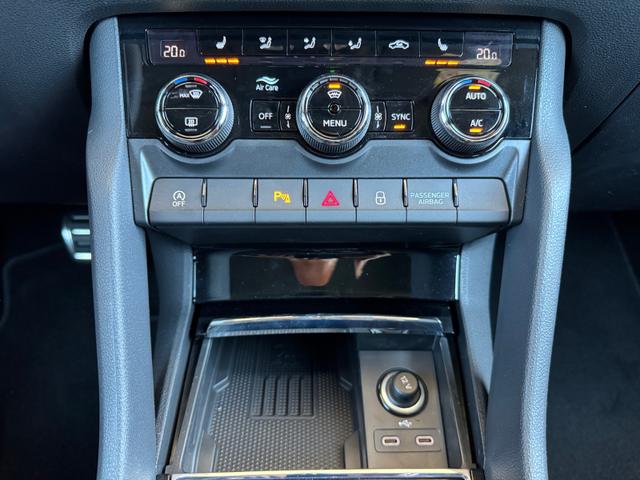 Skoda Karoq 1,5 TSI DSG Sportline 2ZKli ACC Cant 4xSHZ PDC Kam 5JG 