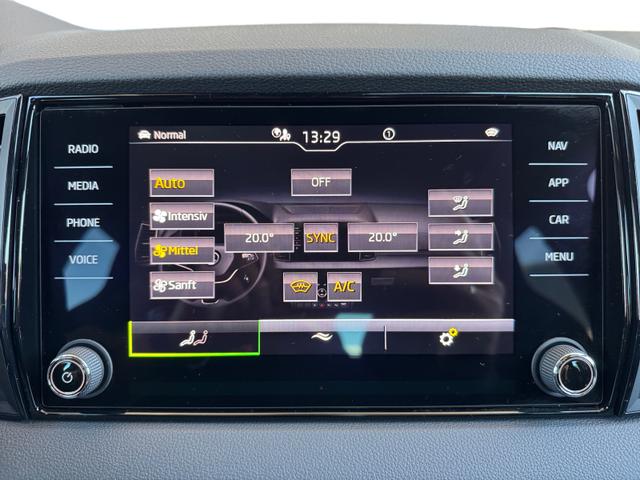 Skoda Karoq 1,5 TSI DSG Sportline 2ZKli ACC Cant 4xSHZ PDC Kam 5JG 