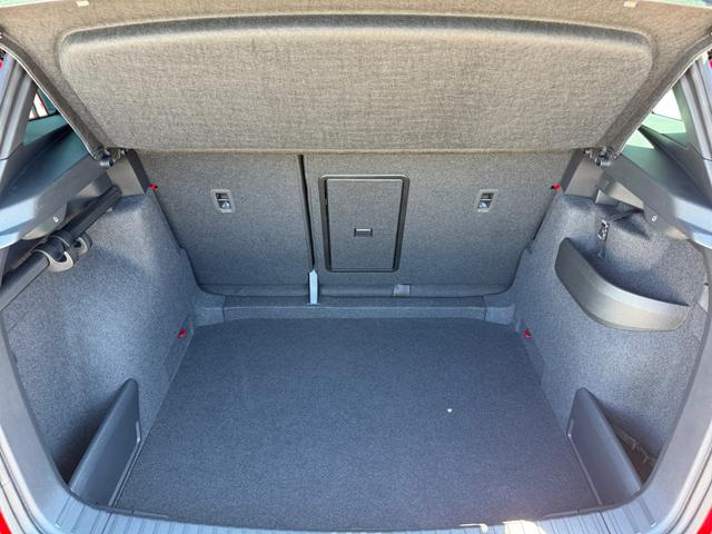 Skoda Karoq 1,5 TSI DSG Sportline 2ZKli ACC Cant 4xSHZ PDC Kam 5JG 