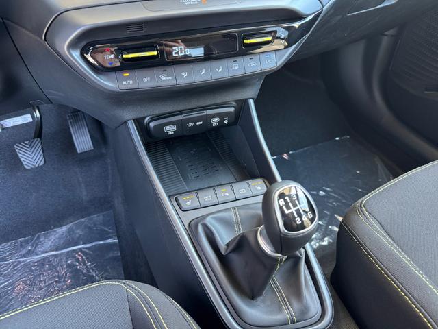 Hyundai i20 1,0 Style LED 1Zokl Navi DiCo10,25 Kam 2xPDC SpAs 
