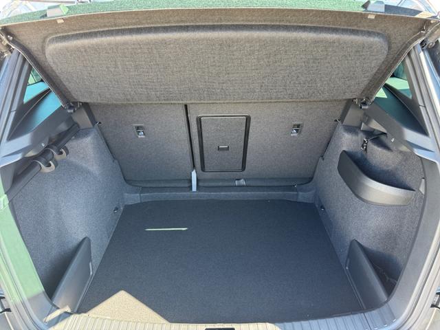 Skoda Karoq 1,5 TSI DSG Sportline 2ZKli ACC Cant 4xSHZ PDC Kam 5JG 