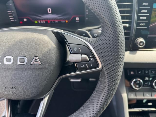 Skoda Karoq 1,5 TSI DSG Sportline 2ZKli DCC ACC SHT PDC Kam 5JG 