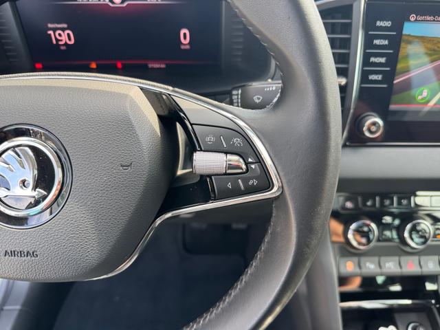Skoda Karoq 1,5 Drive 3ZoKl 360° Canton AHK Pano 