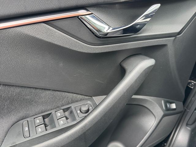 Skoda Scala 1,0 TSI DSG Drive Plus Klimaa ShAs ViCo 2PDC Kam LED SmLi 5JG 