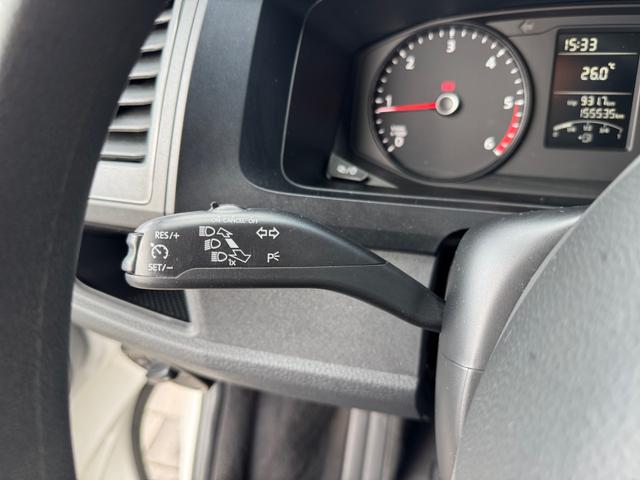Volkswagen T6 Multivan 2,0 TDI Trendline StHz PDC 2xKlima AHK Temp 