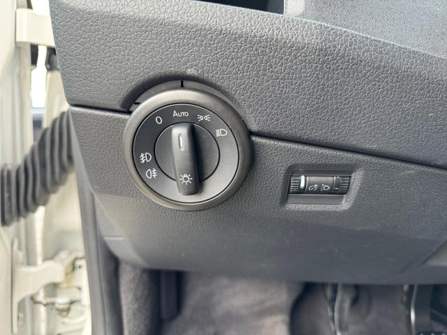 Volkswagen T6 Multivan 2,0 TDI Trendline StHz PDC 2xKlima AHK Temp 
