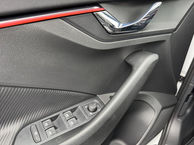 Skoda Scala 1,0 TSI Monte Carlo 2ZoKli DCC Pano 2PDC Kam Matrix SmLi 5JG 