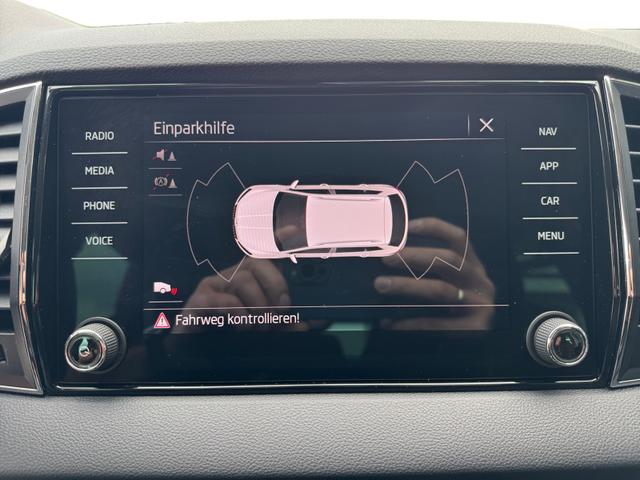 Skoda Karoq 2.0 TDI Scout 4x4 2ZKlima Navi Kam PDC SHZ 