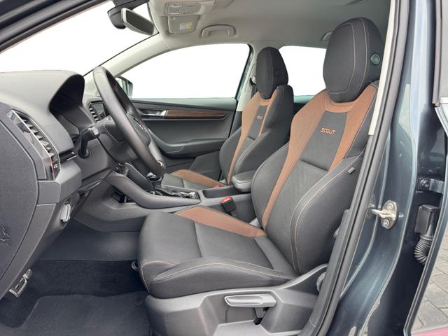 Skoda Karoq 2.0 TDI Scout 4x4 2ZKlima Navi Kam PDC SHZ 