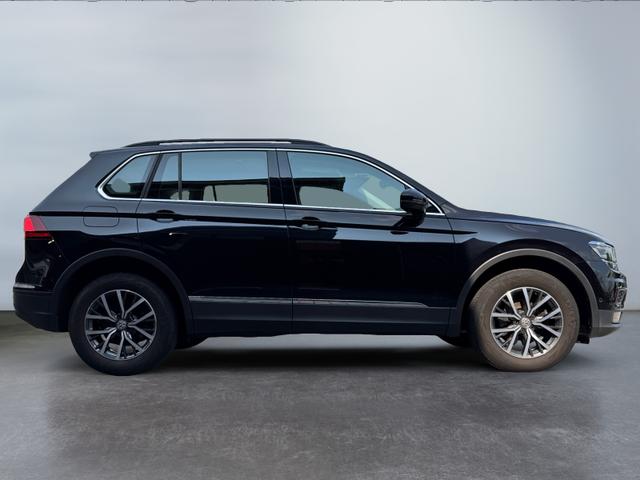 Volkswagen Tiguan 2.0 TDI DSG Comf 4x4 AHK 3ZoKli Kam PDC SHZ 