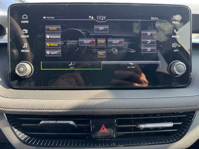 Skoda Fabia Drive Plus 1.0 TSI DSG 2ZKlim Kam ACC 2xPDC LED SmLi SHZ Spha 