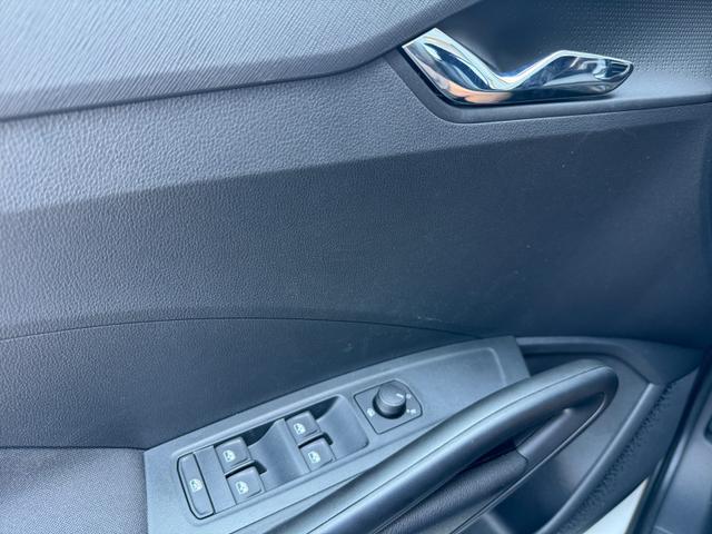 Skoda Fabia Drive Plus 1.0 TSI 2ZKlim Kam ACC 2xPDC LED SmLi SHZ Spha 