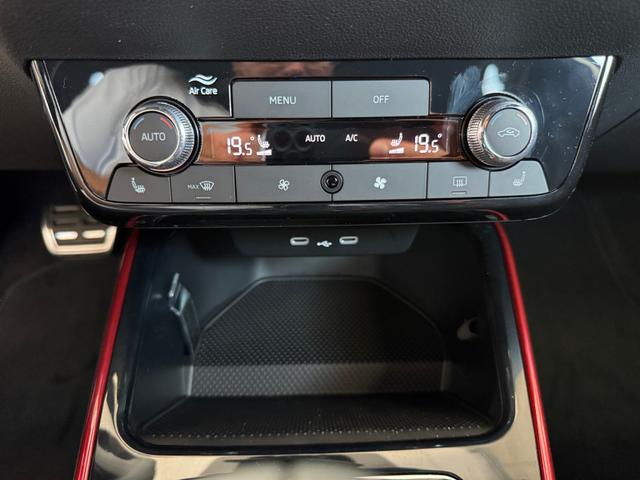 Skoda Fabia 1.0 TSI Monte Carlo DSG 2ZoKl SHZ ACC 2xPDC LED SmartLink LMF 