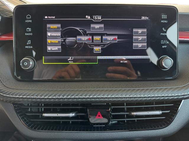 Skoda Fabia 1.0 TSI Monte Carlo DSG 2ZoKl SHZ ACC 2xPDC LED SmartLink LMF 