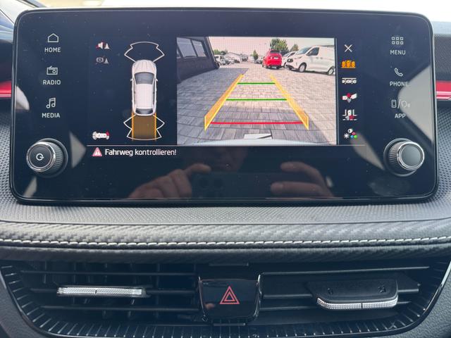 Skoda Fabia 1.0 TSI Monte Carlo DSG 2ZoKl SHZ ACC 2xPDC LED SmartLink LMF 