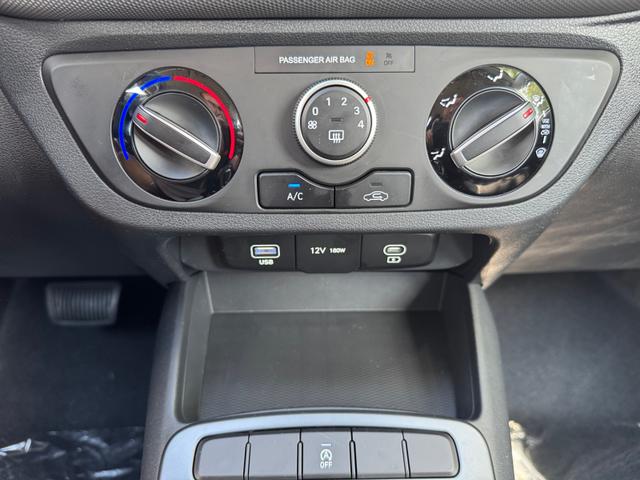 Hyundai i10 1,2 AT MJ25 Klima NAV 8Z, Spha BT PDC 