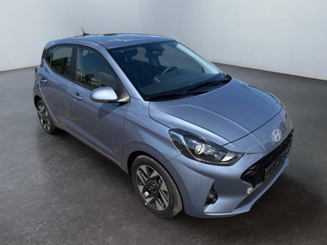 Hyundai i10 1,2 AT MJ25 Klima NAV 8Z, Spha BT PDC 