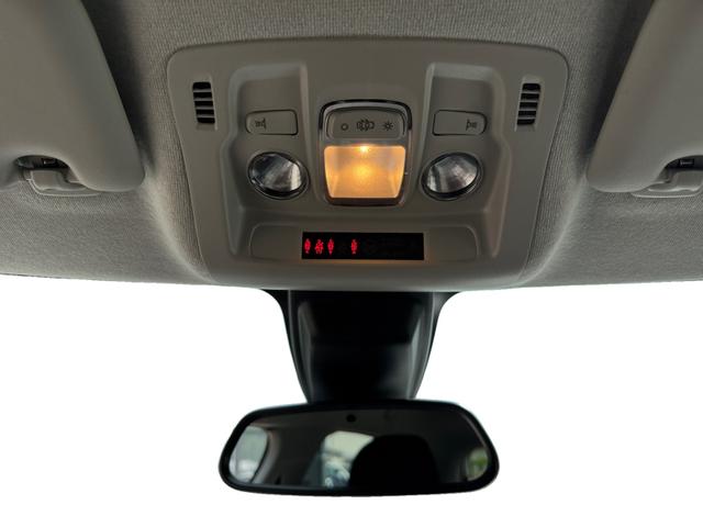 Citroën C3 1.2 PureTech 110 Shine Pack Navi Alu PDC 