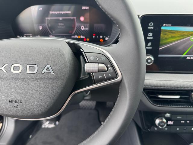 Skoda Fabia Drive Plus 1.0 TSI DSG 2ZKlim Kam ACC 2xPDC LED SmLi SHZ Spha 