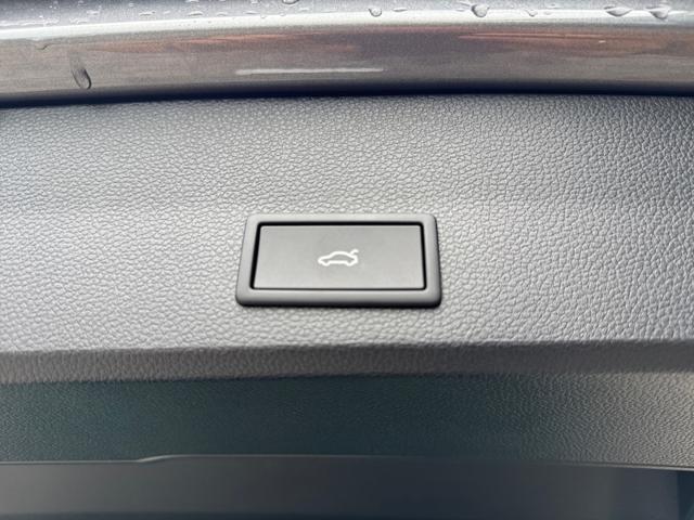 Seat Ateca 1.5 TSI FR Black Edition 19Z PDC SHZ Nav Kam 