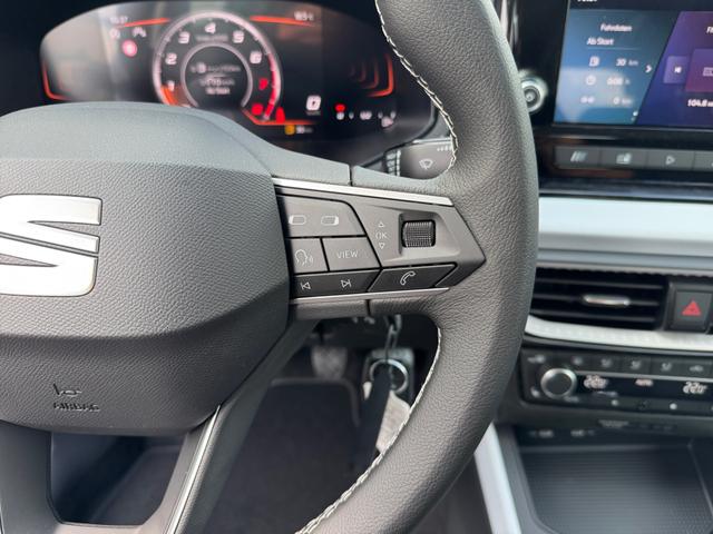 Seat Arona Style 1.0 TSI 2ZKlima NAVI FuLi LED SHZ PDC LMF WiPa 5JG 