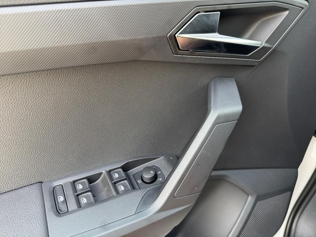 Seat Arona Style 1.0 TSI 2ZKlima NAVI FuLi LED SHZ PDC LMF WiPa 5JG 