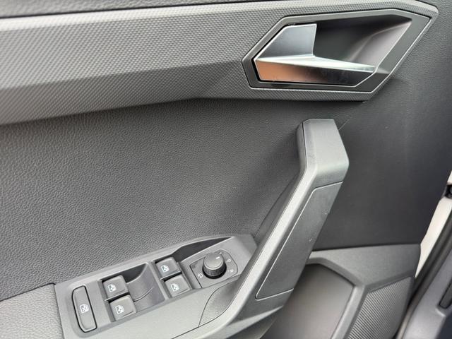 Seat Arona Style 1.0 TSI DSG 2ZKlima NAVI FuLi LED SHZ PDC LMF WiPa 5JG 