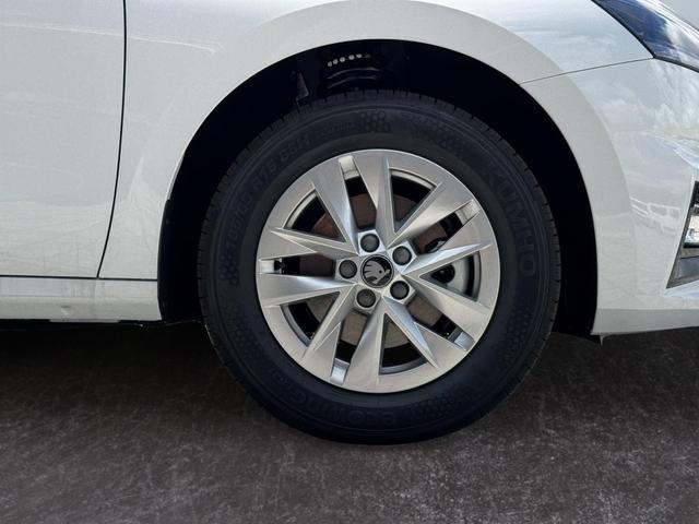 Neue Skoda Fabia weiss dsg