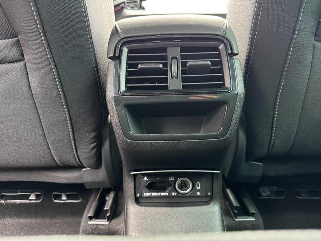 Neue Skoda Karoq Sportline top Austastung 