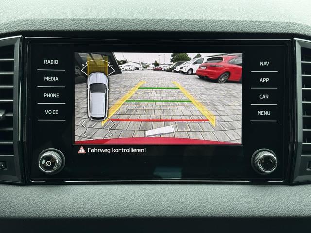 Neue Skoda Karoq Sportline top Austastung 