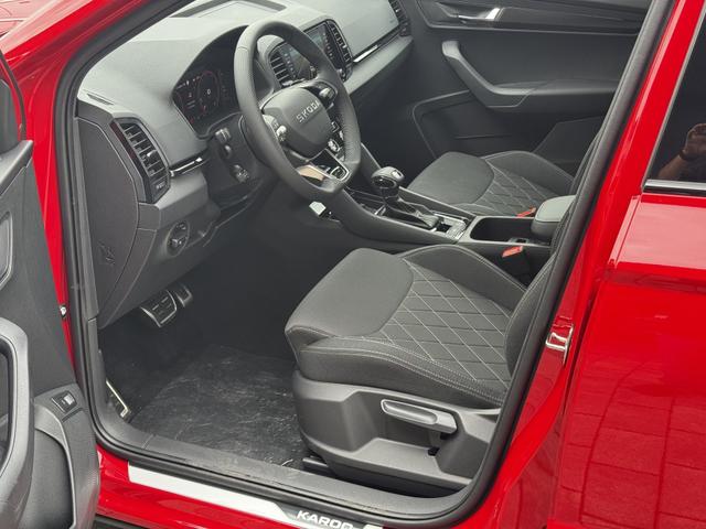 Neue Skoda Karoq Sportline top Austastung 