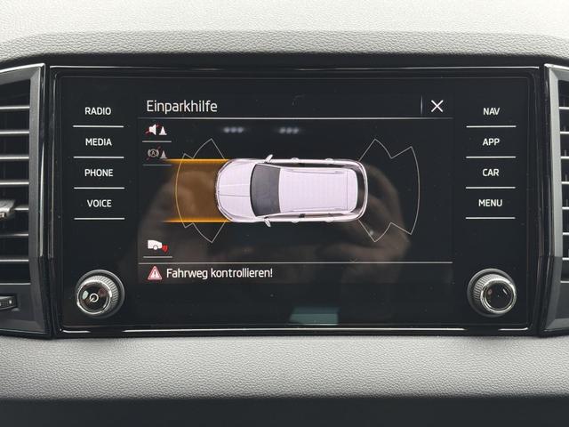 Neue Skoda Karoq Sportline top Austastung 