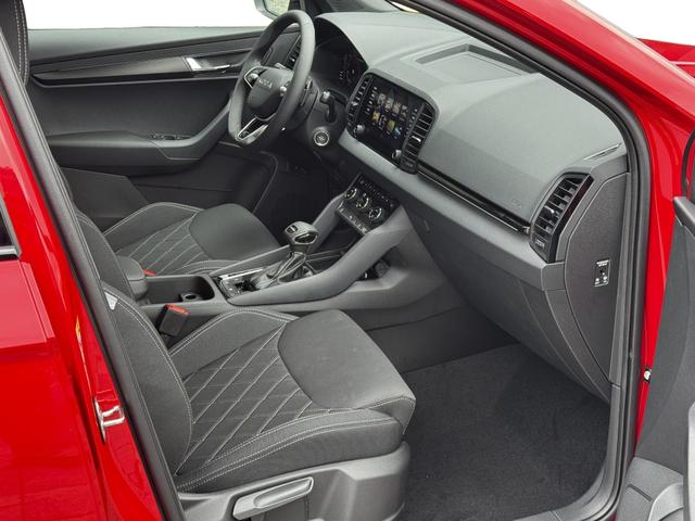 Neue Skoda Karoq Sportline top Austastung 