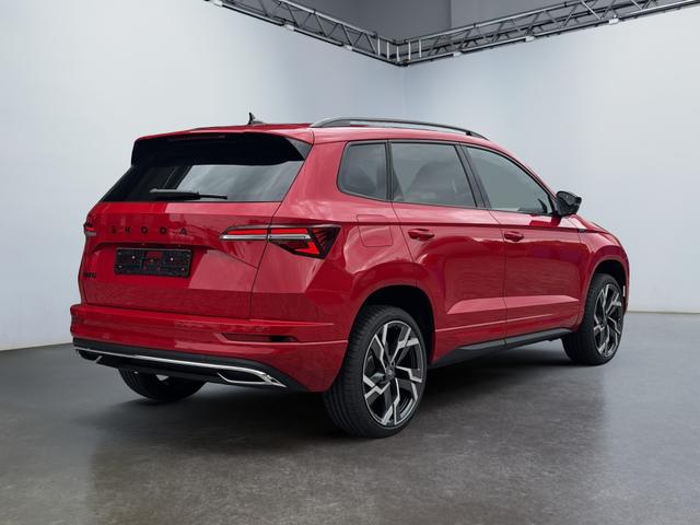 Neue Skoda Karoq Sportline top Austastung 