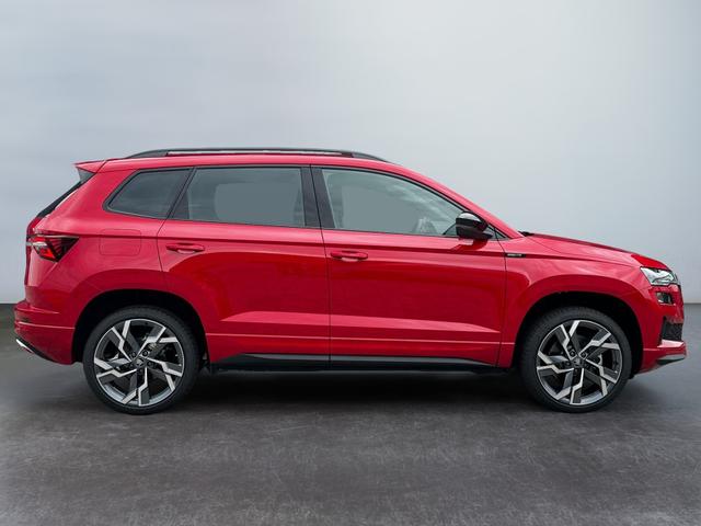 Neue Skoda Karoq Sportline top Austastung 