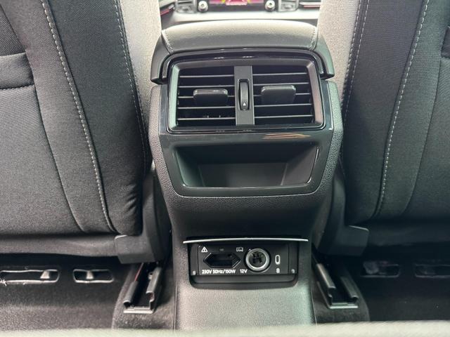 Neue Skoda Karoq Sportline top Austastung 