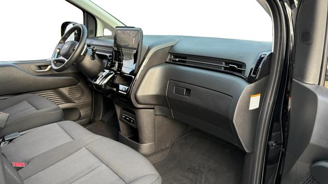 Hyundai Staria 1,6 T-GDI HEV EaAcPa PaPak el.HK el.Schie 