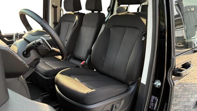 Hyundai Staria 1,6 T-GDI HEV EaAcPa PaPak el.HK el.Schie 