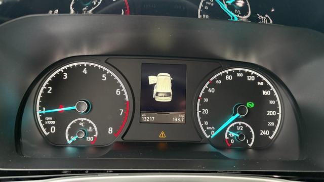Ford Tourneo Connect 1.5 EB Titanium AHK Navi SHZ PDC 