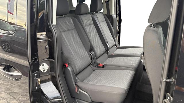 Ford Tourneo Connect 1.5 EB Titanium AHK Navi SHZ PDC 