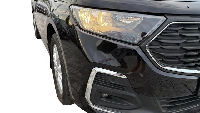 Ford Tourneo Connect 1.5 EB Titanium AHK Navi SHZ PDC 