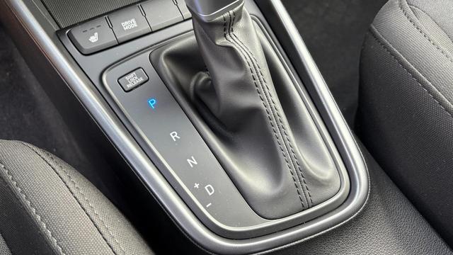 Hyundai i20 1,0 DCT MJ25 Klimaauto Navi DiCo10,25 Kam PDC SpAs 