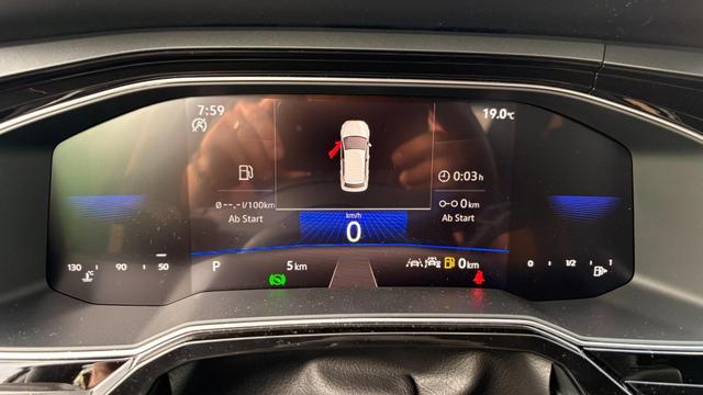 Volkswagen Taigo 1,0 TSI DSG R-Line IQ Matrix ACC 2Zokl PDC Kam 18Z 