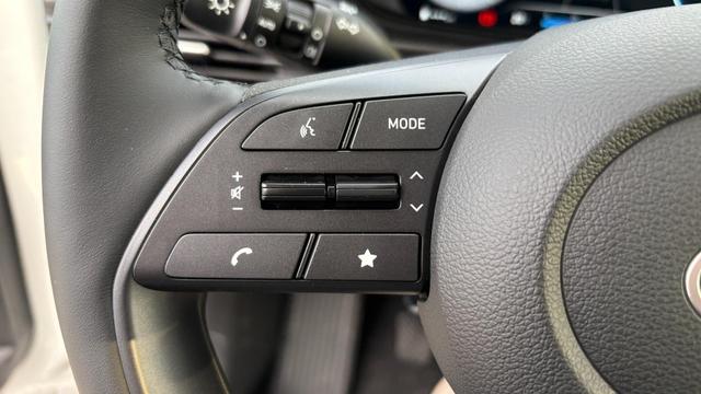 Hyundai i20 1,0 MJ25 Klimaauto Navi DiCo10,25 Kam PDC SpAs 