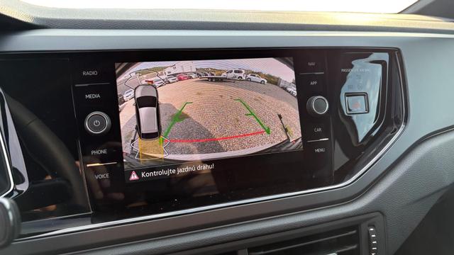 Volkswagen Taigo 1,0 TSI DSG R-Line IQ Matrix ACC 2Zokl PDC Kam 18Z 
