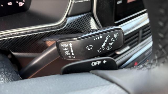 Volkswagen T-Cross 1,0 TSI DSG R-Line IQ Matrix ACC 2Zokl PDC Kam 18Z 