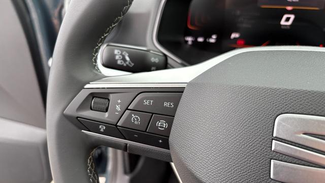 Seat Arona Style 1.0 TSI DSG 2ZKlima NAVI FuLi LED SHZ PDC LMF WiPa 5JG 