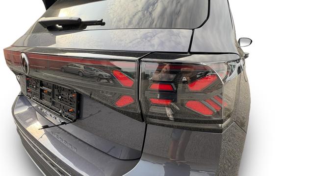 Volkswagen T-Cross 1,5 TSI DSG R-Line IQ Matrix ACC 2Zokl PDC Kam 18Z 